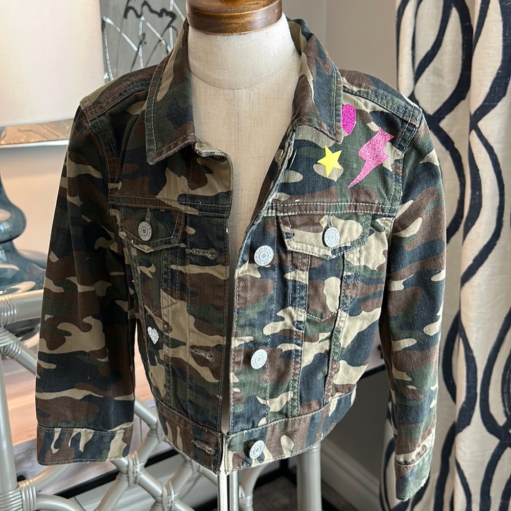 Camouflage jean jacket with embellishments SZ 4/5